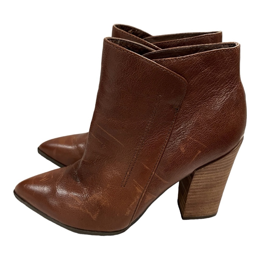 Guess Brown leather‎ ankle boots size 9